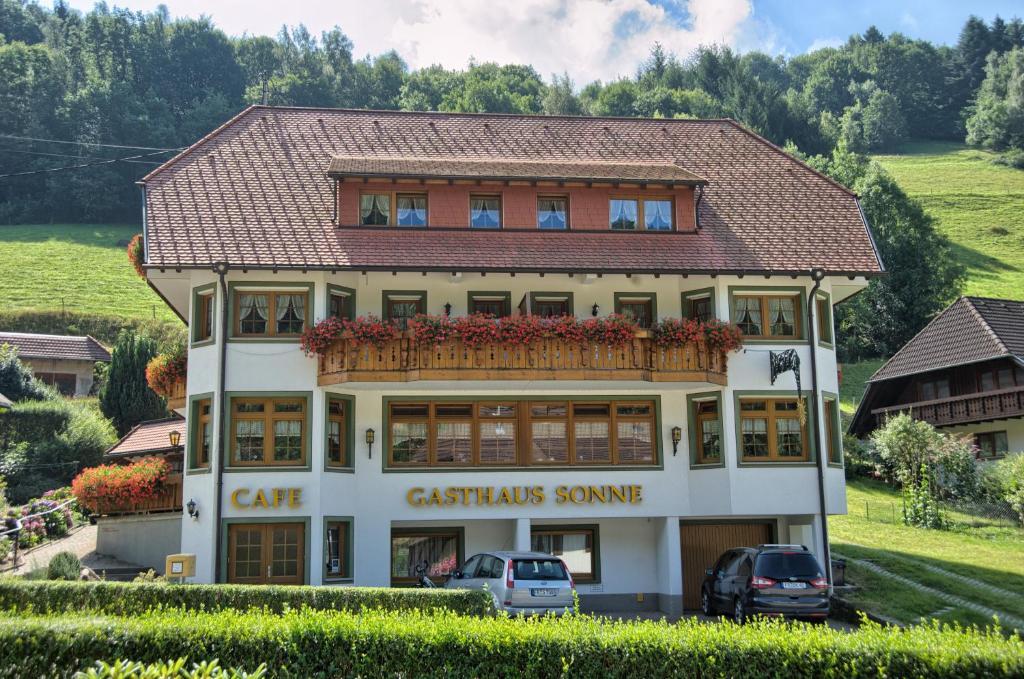 Gasthaus Sonne Hotel Muenstertal Exterior photo